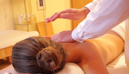 Connaissez-vous les Bienfaits des Massages Énergétiques ?